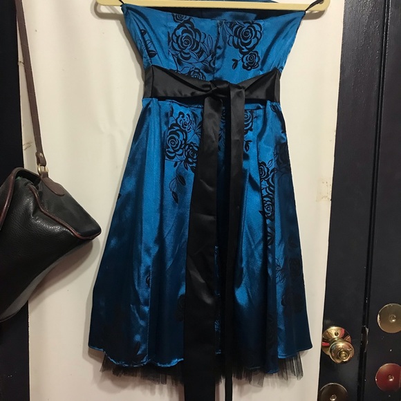 Formal Midi Blue and Black Dress - Picture 3 of 5